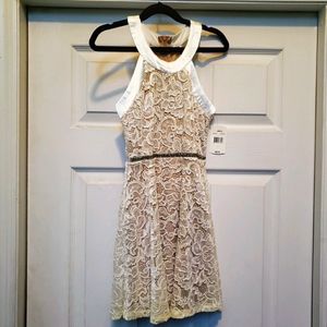 Girls Halter neck soft lace dress. Ivory. Size 7